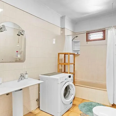 Lindo Céntrico Y Cerca Del Mar *